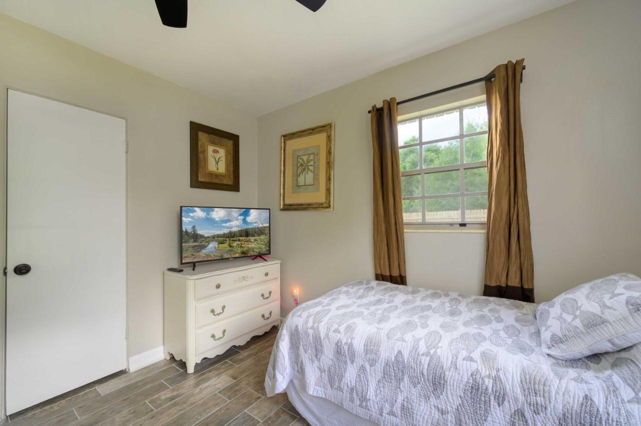 Lakefront Home With Screened Porch And Grill Winter Haven Esterno foto