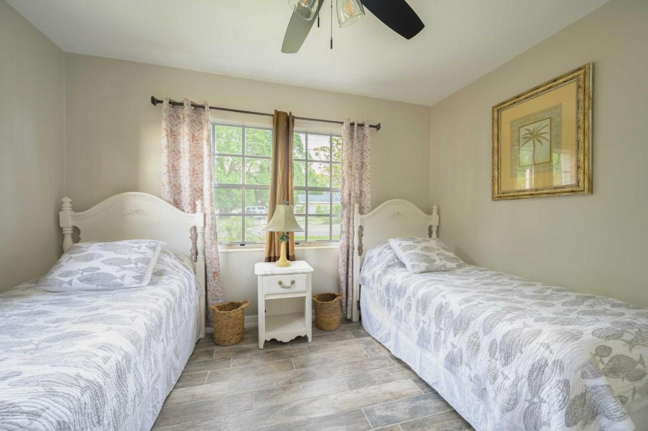 Lakefront Home With Screened Porch And Grill Winter Haven Esterno foto